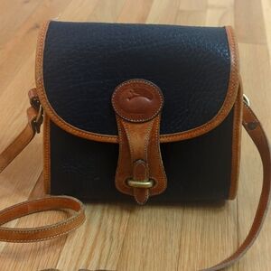 Vintage Dooney and Burke black and tan bag
